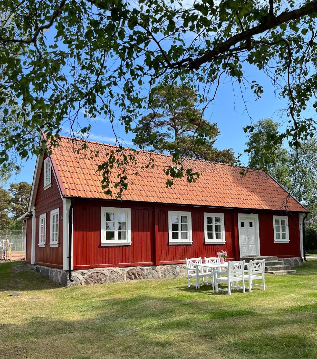 Hotel Haelleviks Havsbad Exterior foto